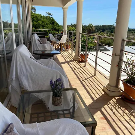 Rosas Appartement Lagos